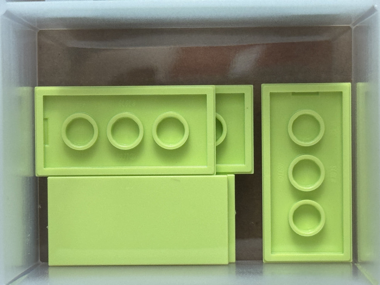 LEGO Parts - Yellowish Green Tile 2 x 4 - No 87079 - QTY 5