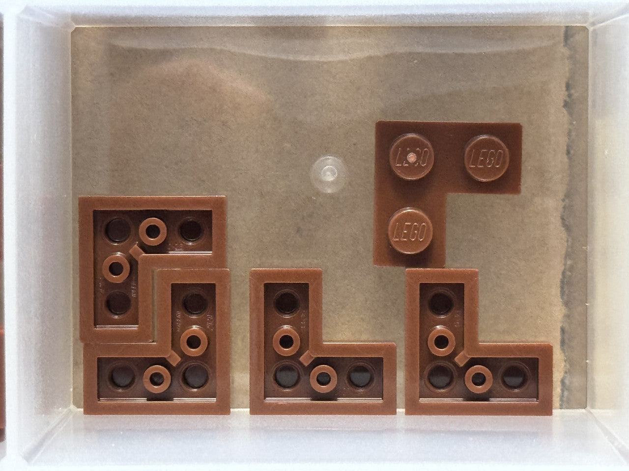 LEGO Parts - Reddish Brown Plate 2 x 2 Corner - No 2420 - QTY 5