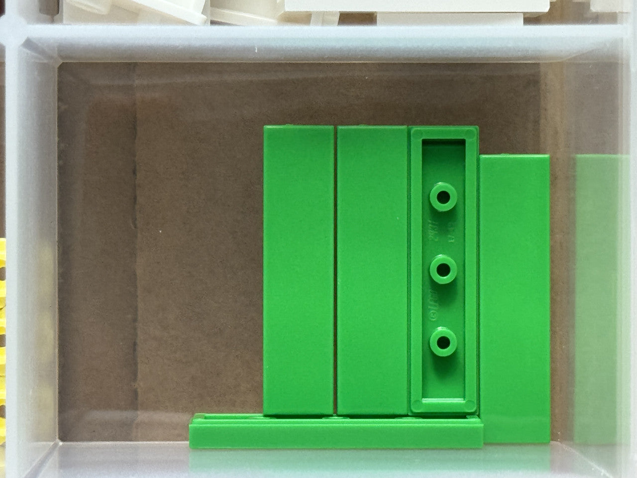 LEGO Parts - Bright Green Tile 1 x 4 - No 2431 - QTY 5