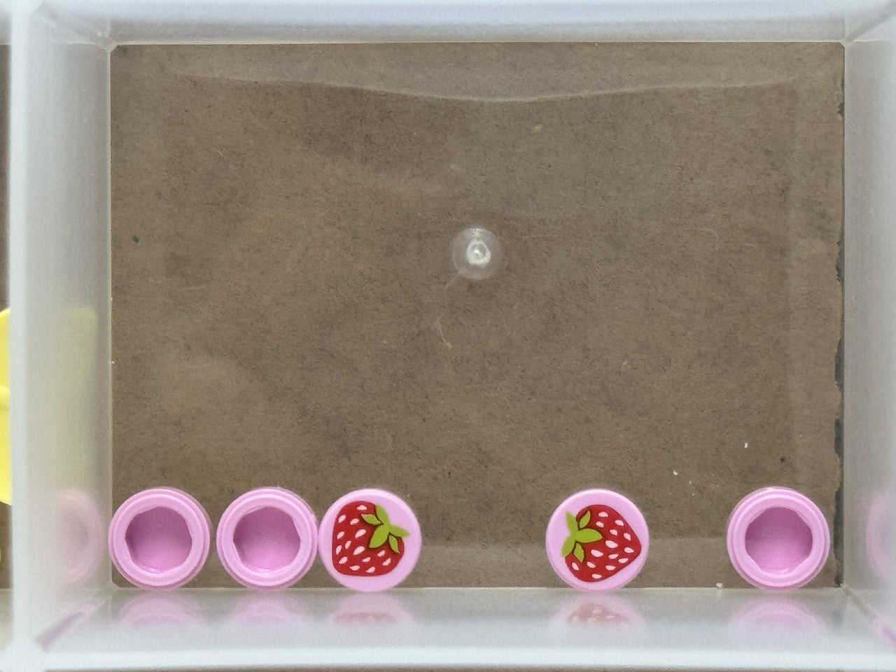 LEGO Parts - Bright Pink Tile, Round 1 x 1 Strawberry - No 98138pb015 - QTY 5