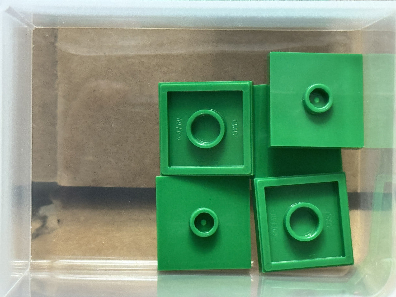 LEGO Parts - Green Plate 2 x 2 1 Stud in Center (Jumper) - No 87580 - QTY 5