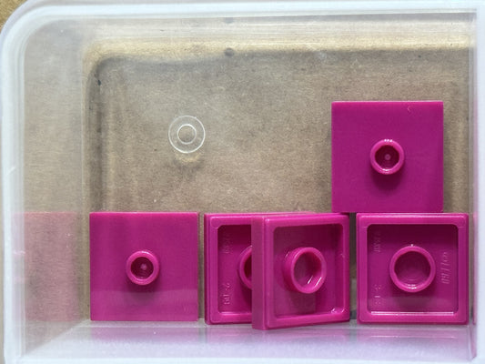LEGO Parts - Magenta Plate 2 x 2 1 Stud in Center (Jumper) - No 87580 - QTY 5