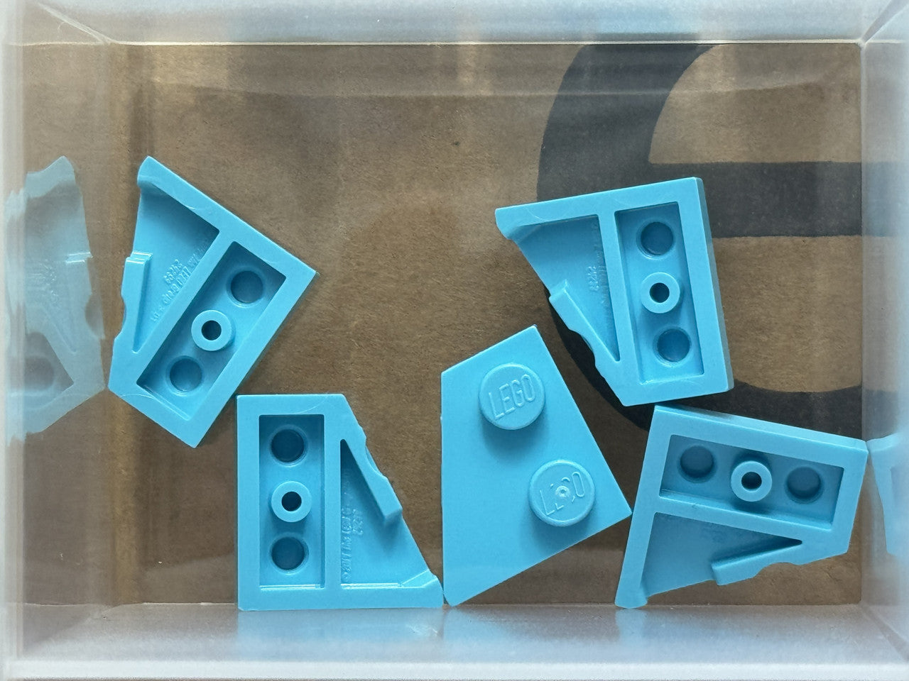 LEGO Parts - Medium Azure Wedge, Plate 2 x 2 Left - No 24299 - QTY 5