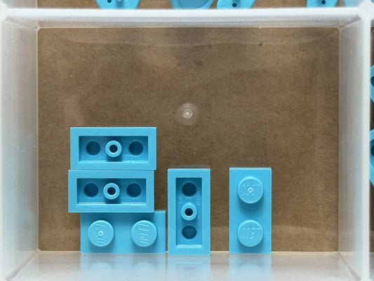 LEGO Parts - Medium Azure Plate 1 x 2 - No 3023 - QTY 5