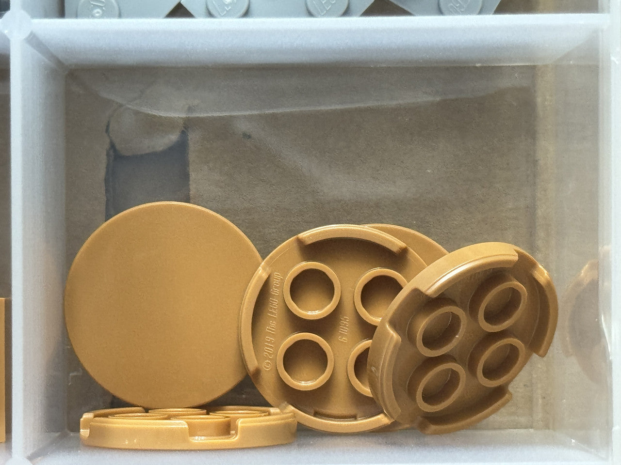 LEGO Parts - Medium Nougat Tile, Round 3 x 3 - No 67095 - QTY 5