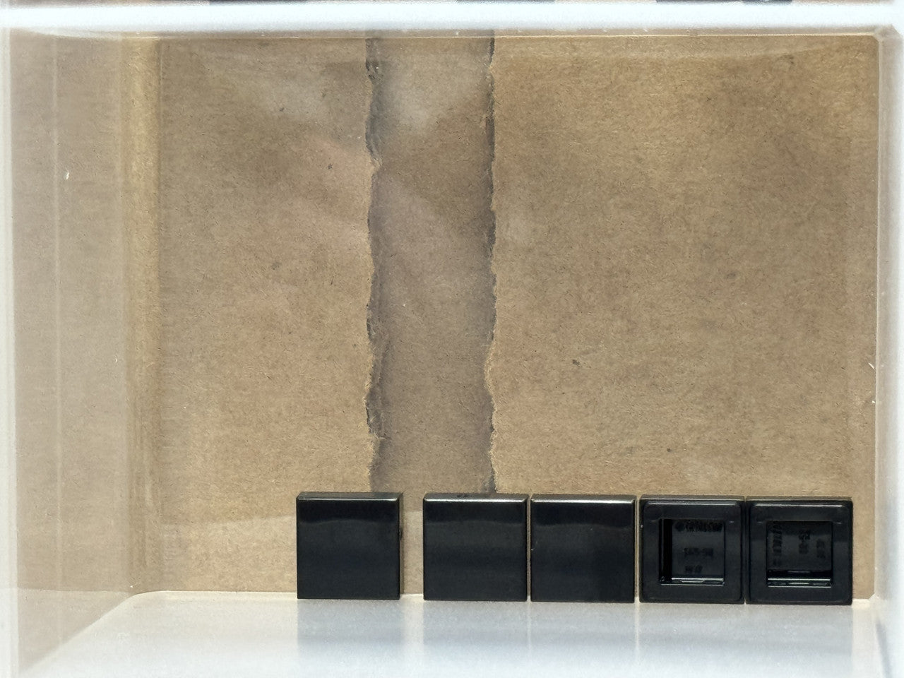 LEGO Parts - Black Tile 1 x 1 - No 3070 - QTY 5