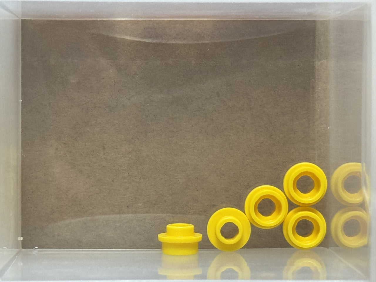 LEGO Parts - Yellow Plate, Round 1 x 1 with Open Stud - No 85861 - QTY 5