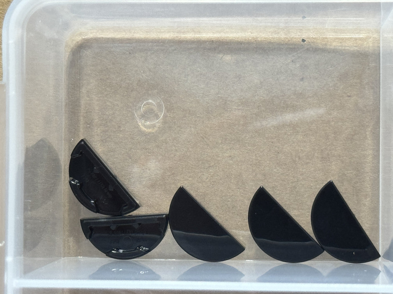LEGO Parts - Black Tile, Round 1 x 2 Half - No 1748 - QTY 5