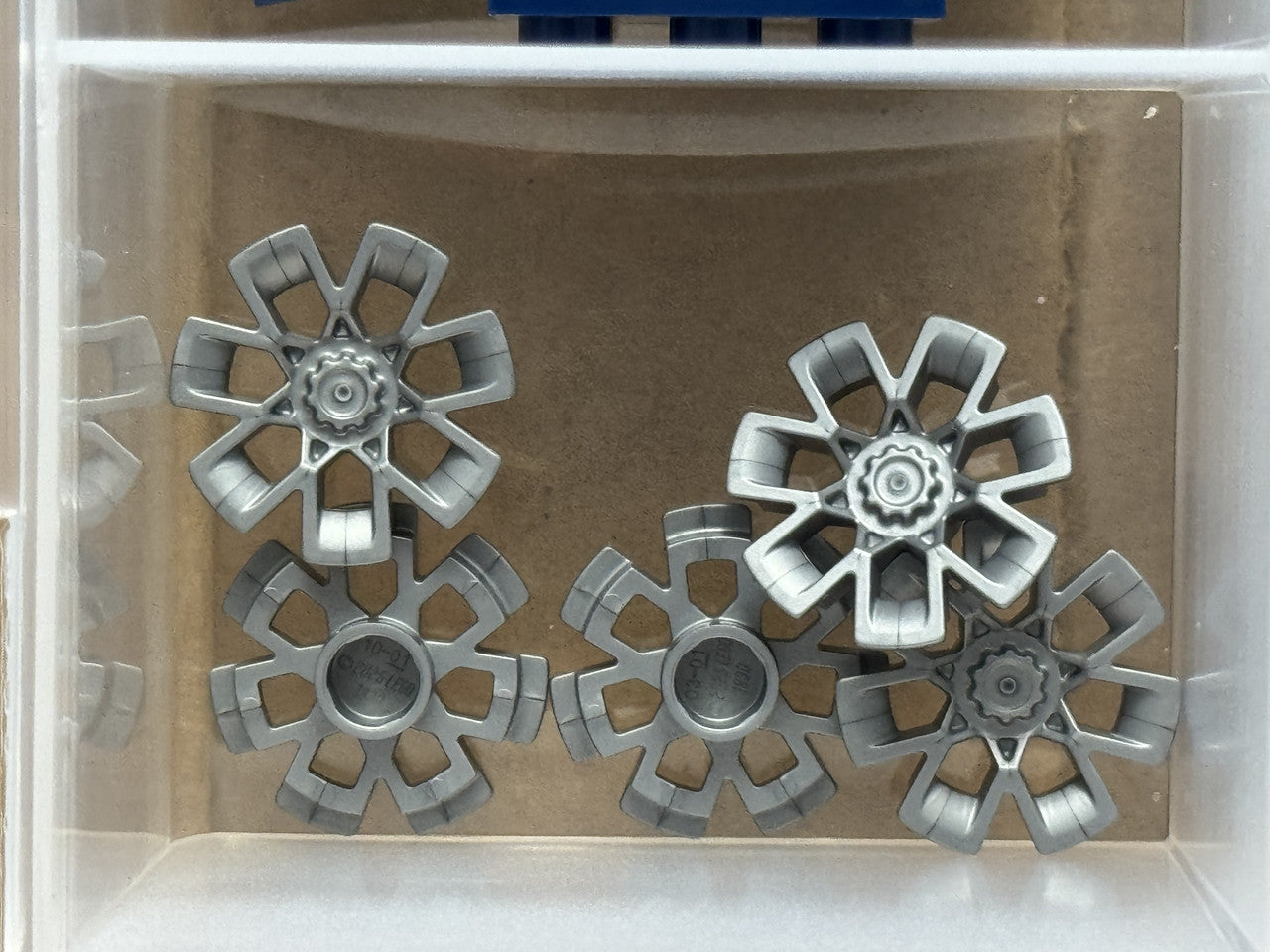 LEGO Parts - Flat Silver Wheel Cover 7 Spoke - for Wheel 7056 - No 7830 - QTY 5