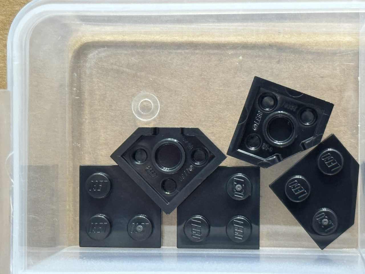LEGO Parts - Black Wedge, Plate 2 x 2 Cut Corner - No 26601 - QTY 5