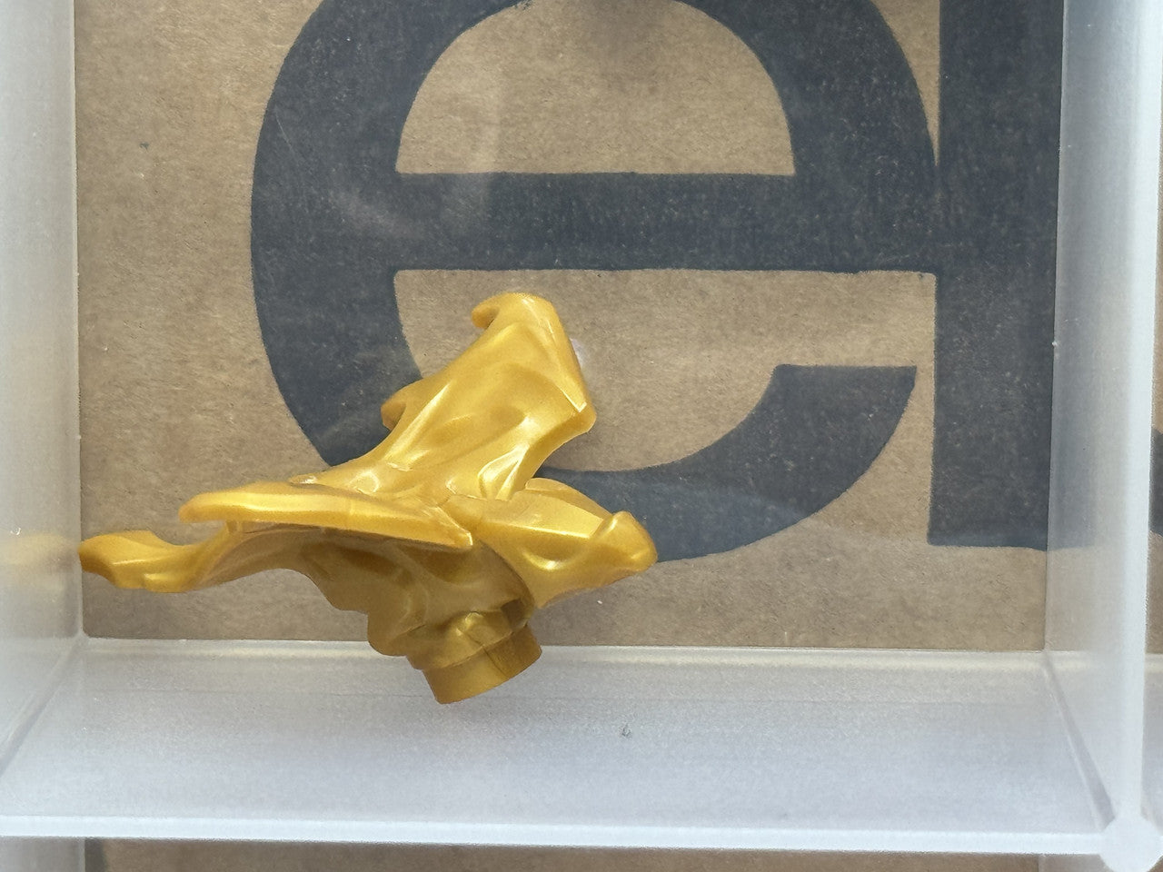 LEGO Parts - Pearl Gold Dragon, Baby (Ninjago) Spread Wings - No 5502 - QTY 1