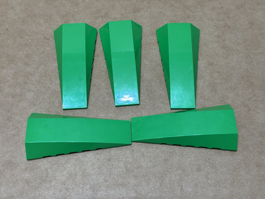 LEGO Parts - Bright Green Wedge 8 x 4 Triple Curved No Studs - No 5382 - QTY 5