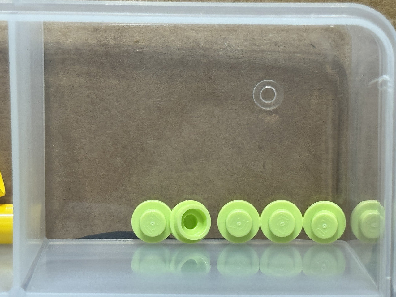 LEGO Parts - Yellowish Green Plate, Round 1 x 1 - No 4073 - QTY 5