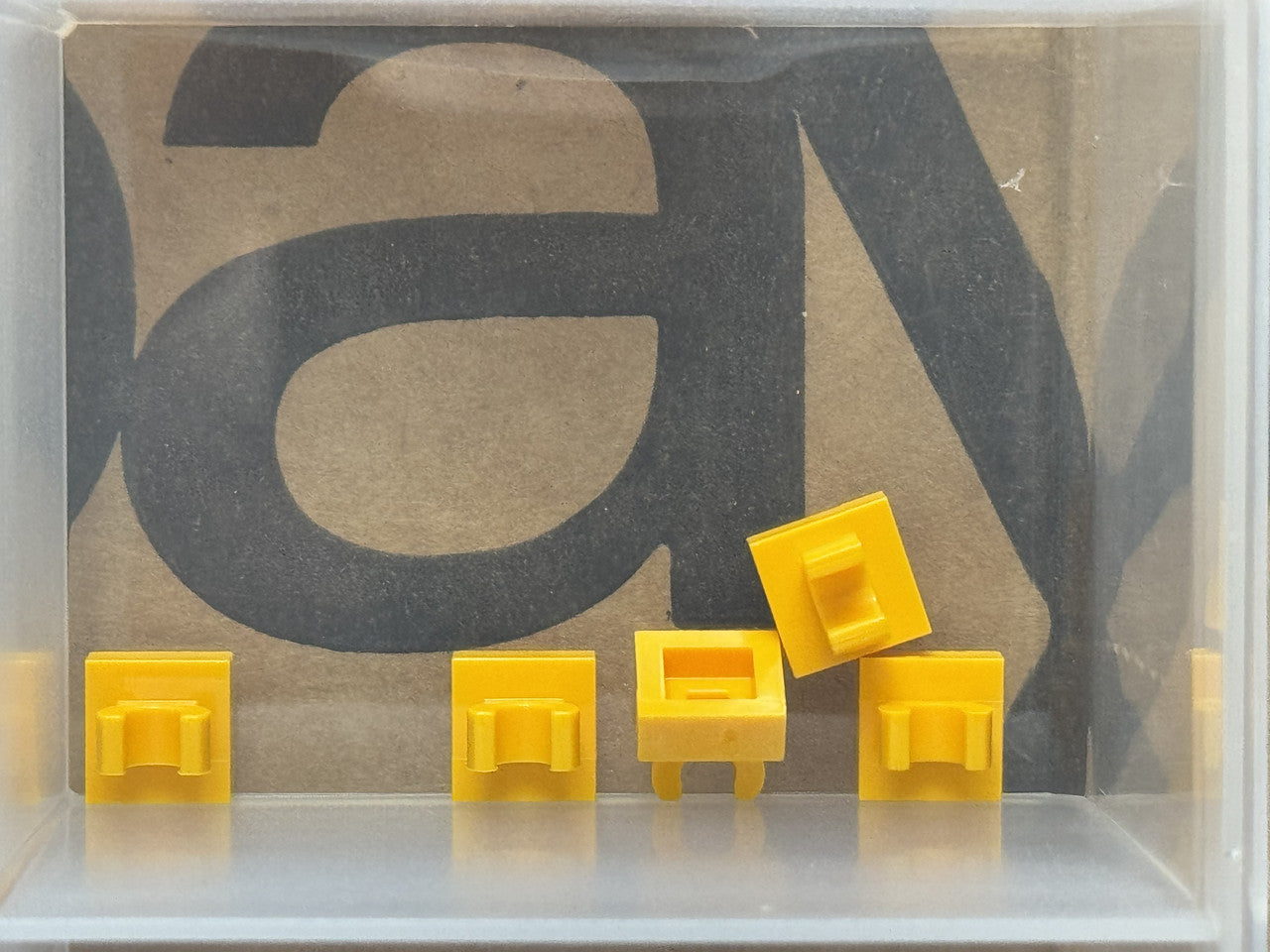 LEGO Parts - Bright Light Orange Tile 1 x 1 with Open O Clip - No 15712 - QTY 5