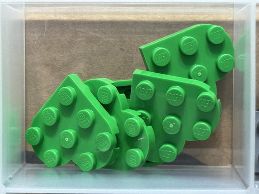 LEGO Parts - Bright Green Plate, Round 3 x 3 Heart - No 39613 - QTY 5