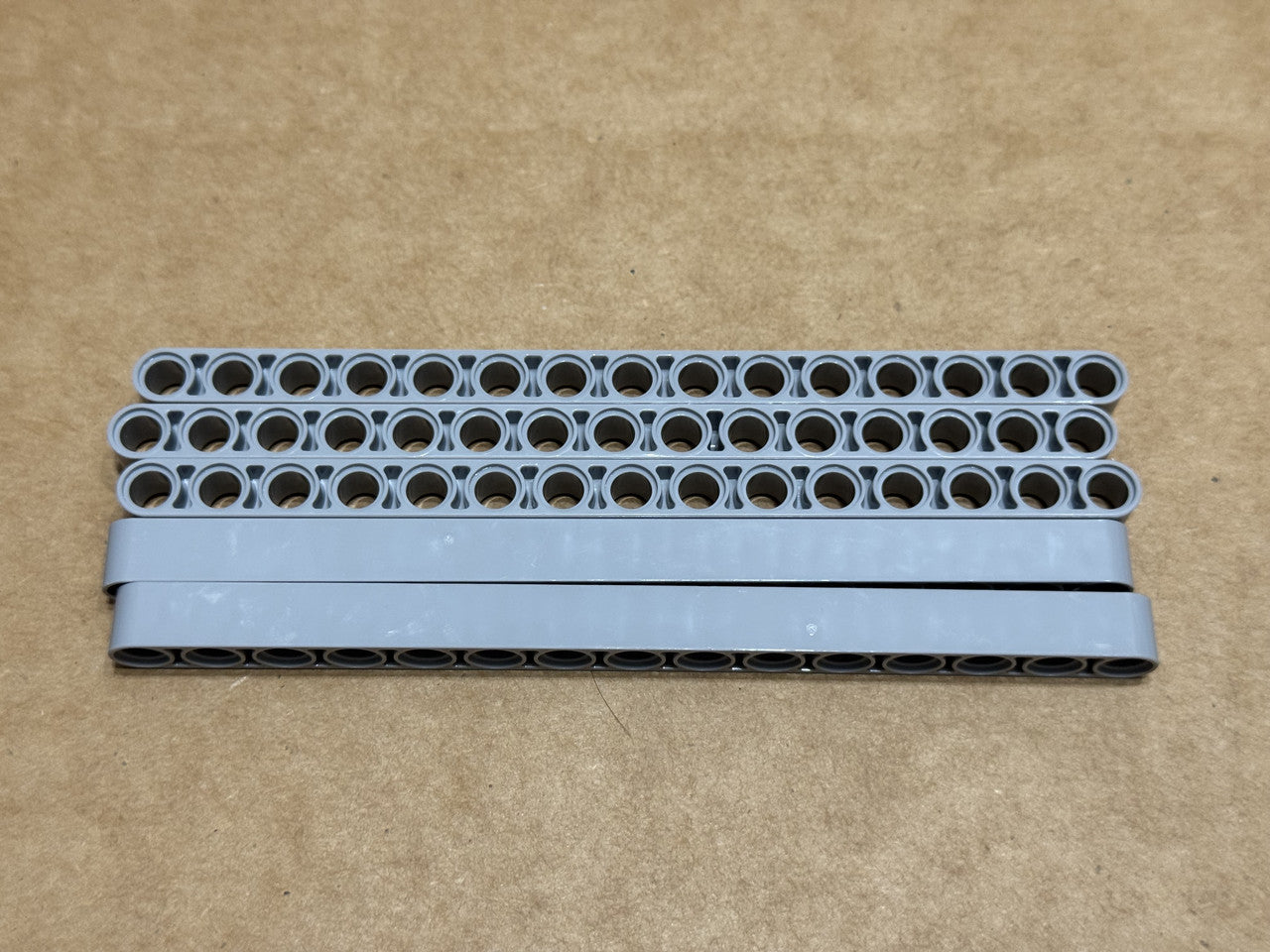 LEGO Parts - Light Bluish Gray Technic, Liftarm Thick 1 x 15 - No 32278 - QTY 5