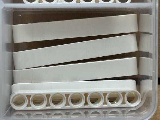 LEGO Parts - White Technic, Liftarm Thick 1 x 7 - No 32524 - QTY 5
