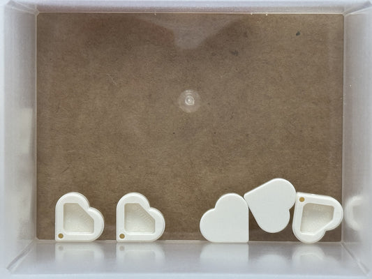 LEGO Parts - White Tile, Round 1 x 1 Heart - No 39739 - QTY 5