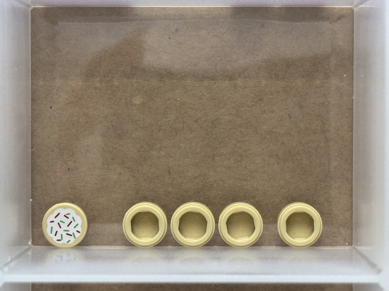 LEGO Parts - Tan Tile, Round 1 x 1 with Cookie - No 98138pb256 - QTY 5