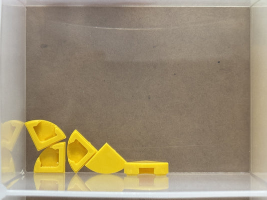 LEGO Parts - Yellow Tile, Round 1 x 1 Quarter - No 25269 - QTY 5