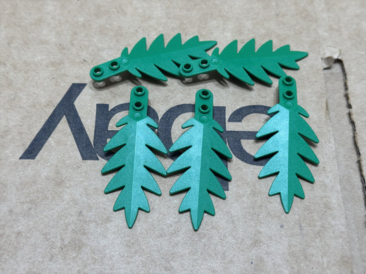 LEGO Parts - Green Plant, Tree Palm Leaf Small 8 x 3 - No 6148 - QTY 5