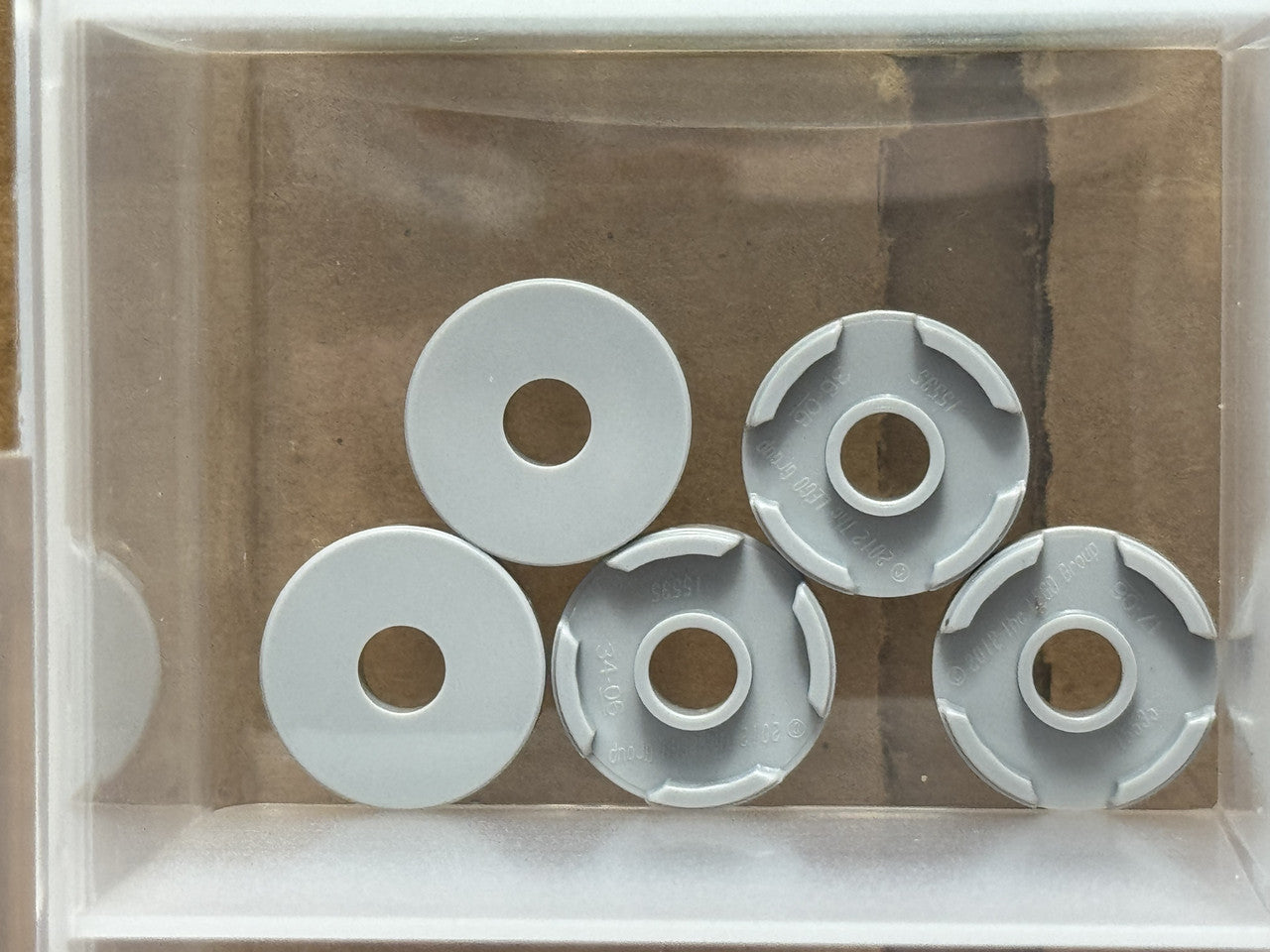 LEGO Parts - Light Bluish Gray Tile, Round 2 x 2 with Hole - No 15535 - QTY 5