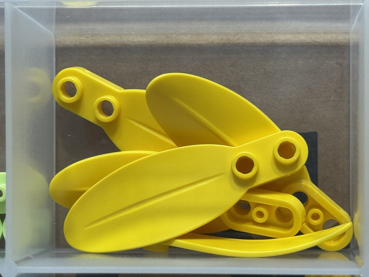 LEGO Parts - Yellow Plant Plate, Round 1 x 2 with Rounded Leaf - No 3565 - QTY 5