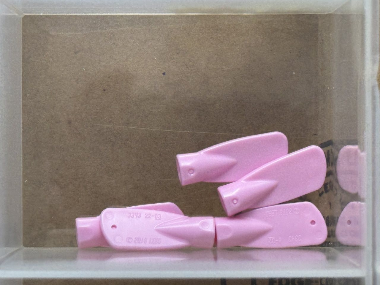 LEGO Parts - Bright Pink Minifigure Utensil Oar / Paddle Head - No 31990 - QTY 5
