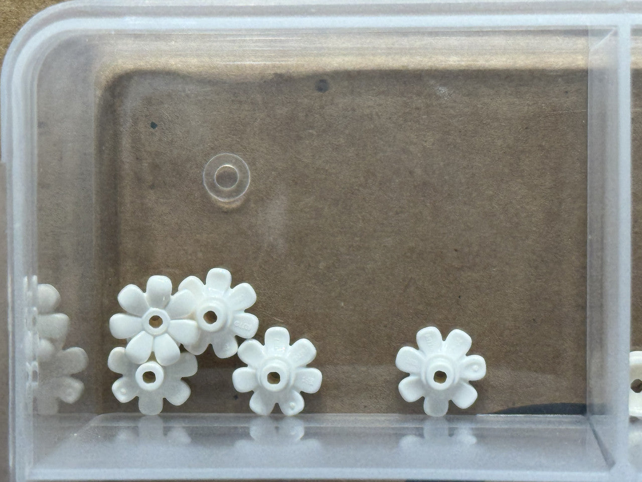 LEGO Parts - White Plant Flower with Bar and Small Pin Hole - No 32606 - QTY 5