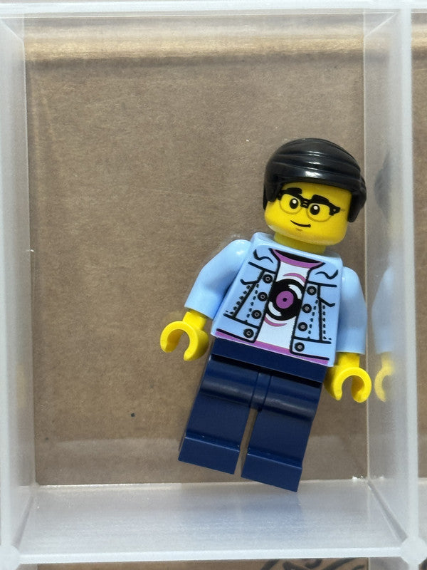 LEGO Minifigure - Holiday - Man - Bright Light Blue Denim - No hol372 - QTY 1