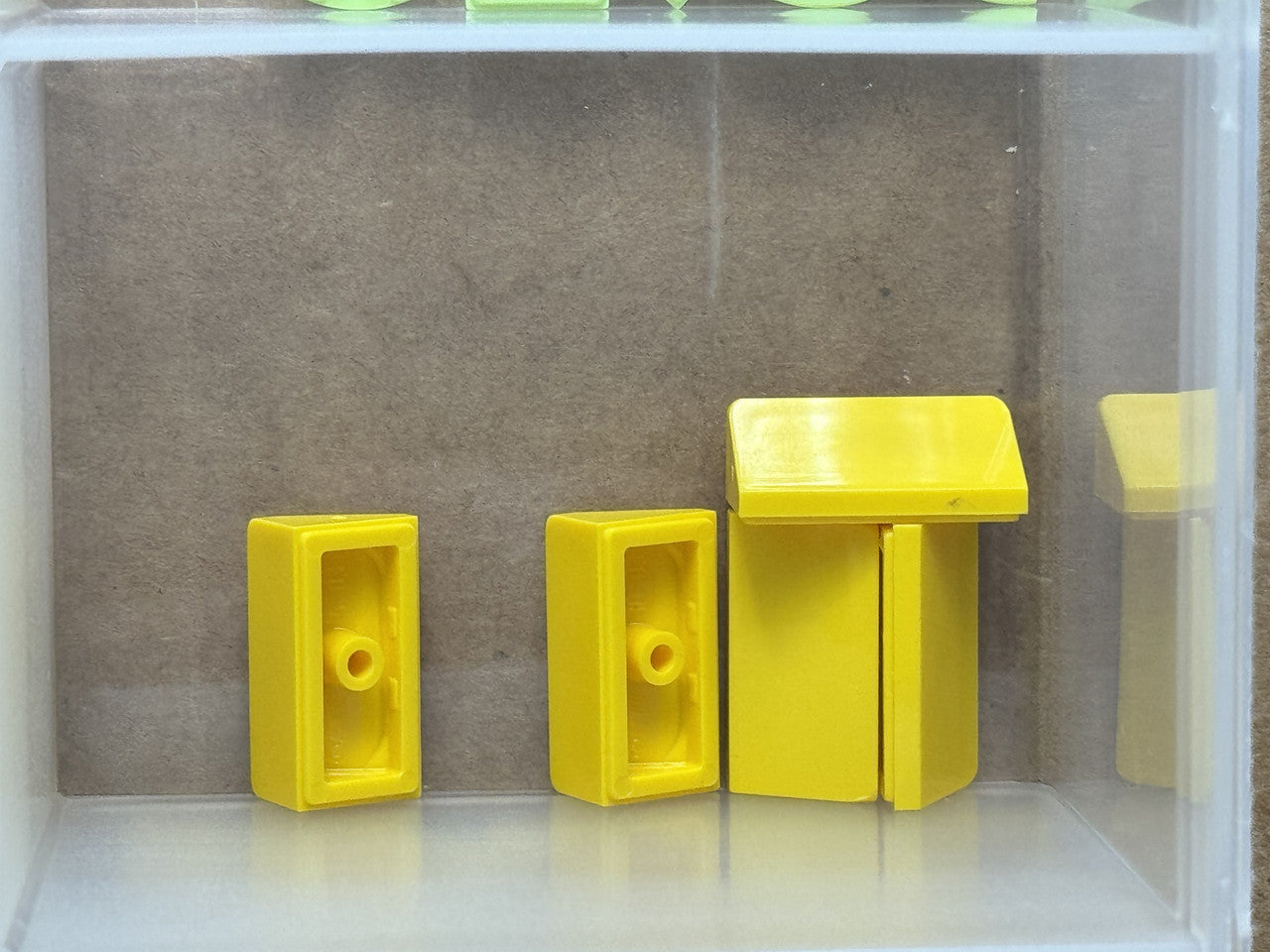 LEGO Parts - Yellow Slope 30 1 x 2 x 2/3 - No 85984 - QTY 5