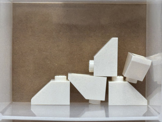 LEGO Parts - White Slope 45 2 x 1 - No 3040 - QTY 5