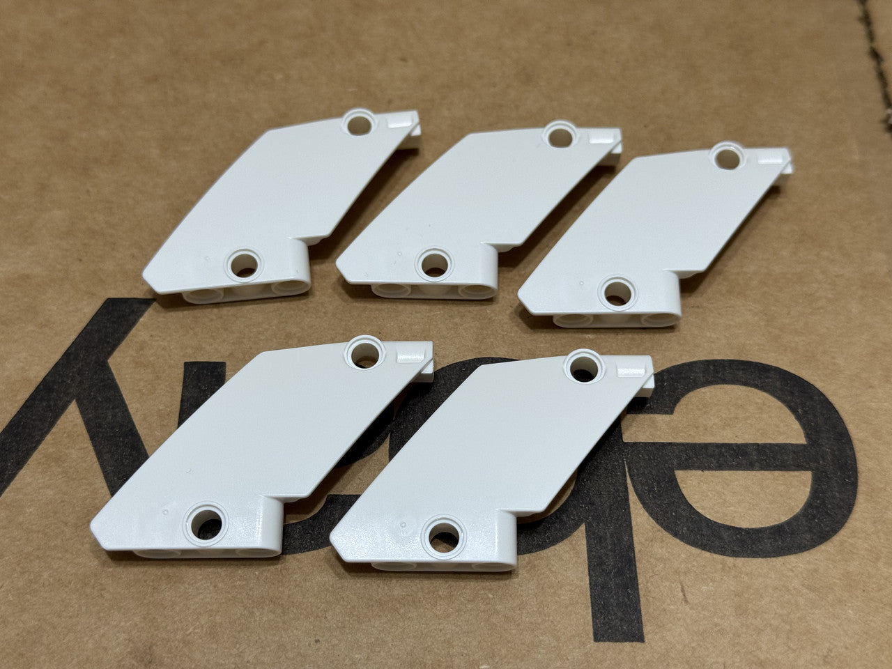 LEGO Parts - White Technic, Panel Curved #60 5 x 7 Right - No 80268 - QTY 5