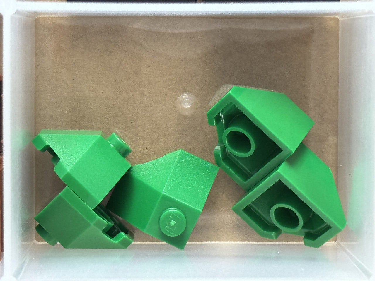 LEGO Parts - Green Wedge 2 x 2 (Slope 45 Corner) - No 13548 - QTY 5