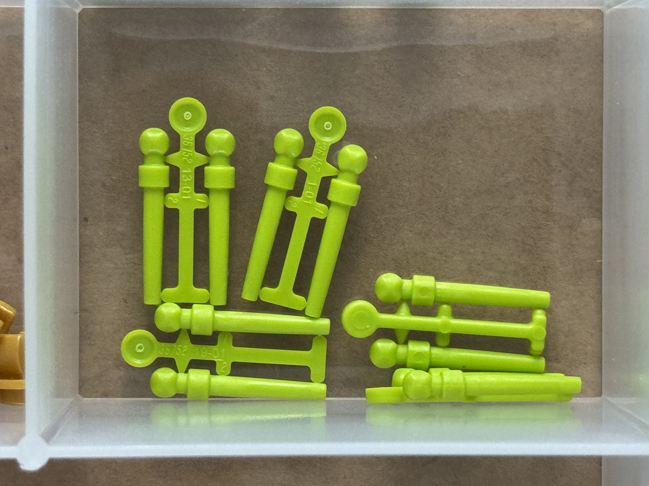 LEGO Parts - Lime Minifigure, Utensil Wand, 2 on Sprue - No 36752 - QTY 5