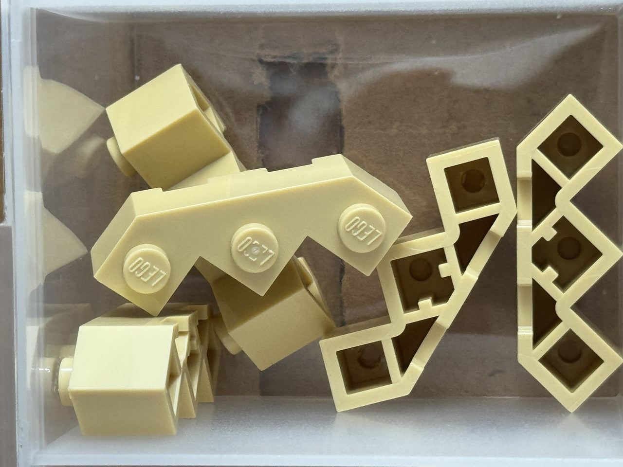 LEGO Parts - Tan Brick, Modified Facet 3 x 3 - No 2462 - QTY 5