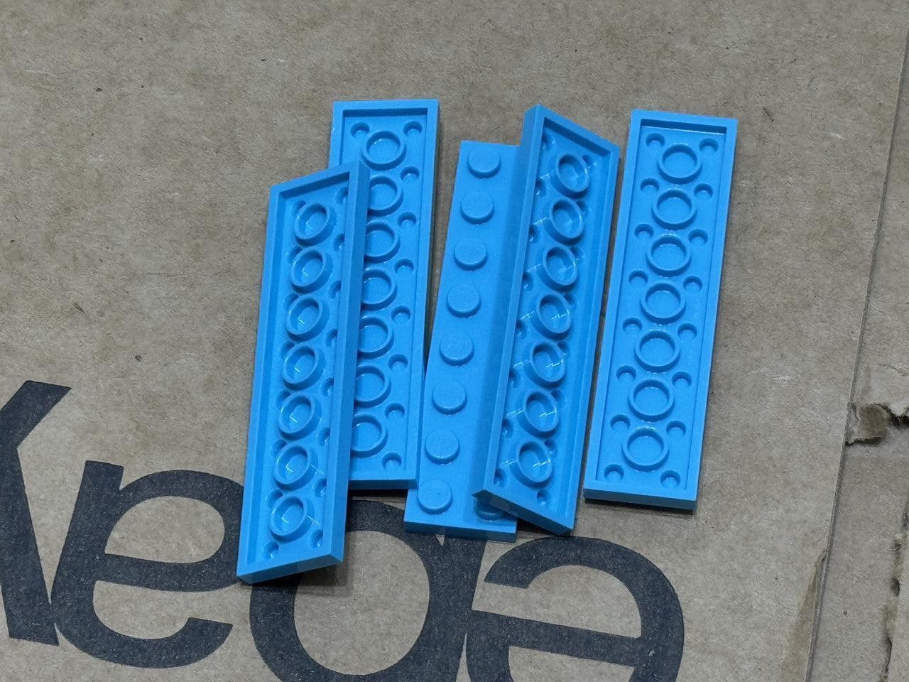 LEGO Parts - Medium Azure Plate 2 x 8 - No 3034 - QTY 5