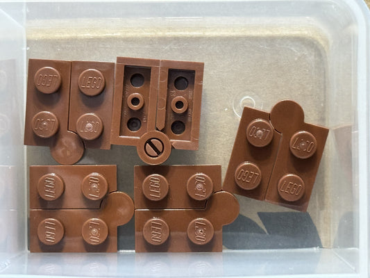 LEGO Parts - Reddish Brown Hinge Plate 1 x 4 Swivel - No 2429c01 - QTY 5