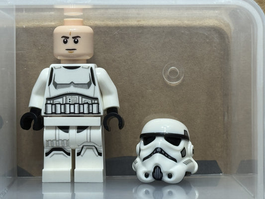 LEGO Minifigure - Star Wars - Stormtrooper - Male - No sw1327 - QTY 1