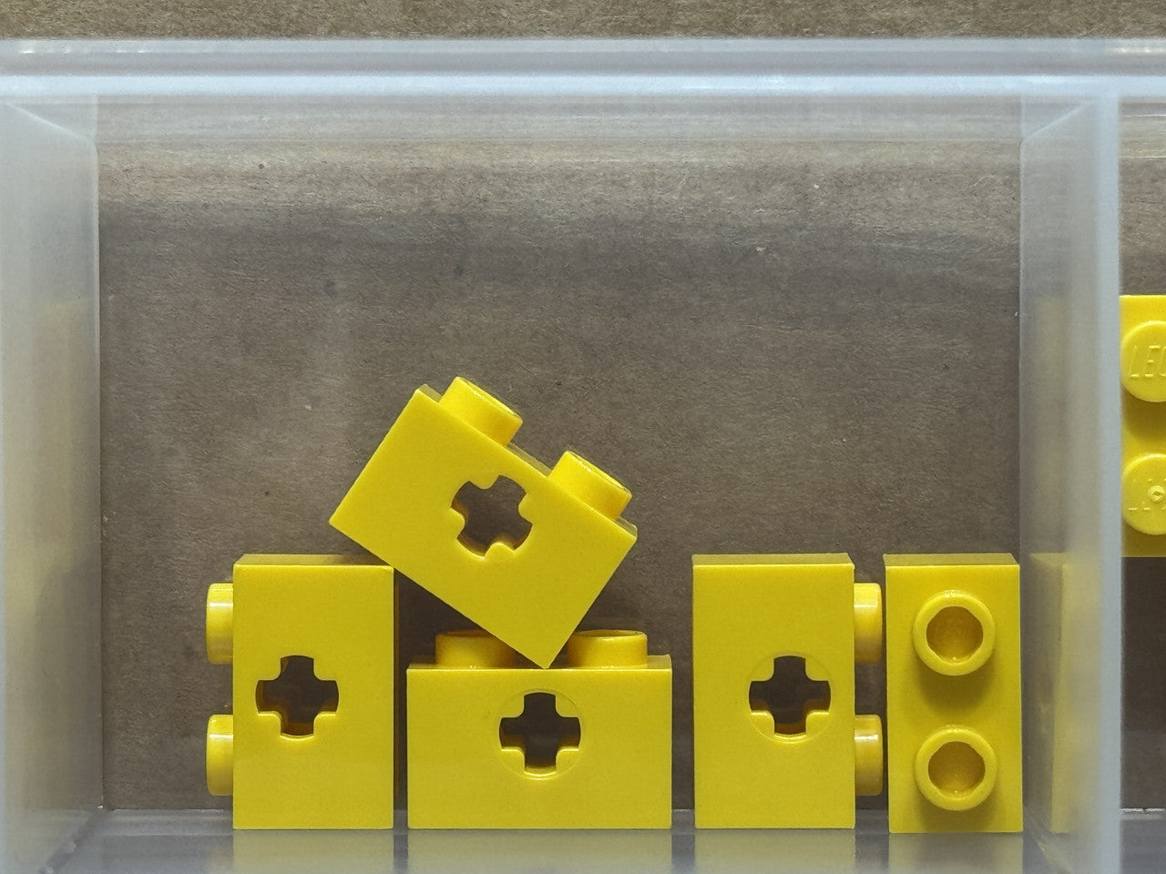 LEGO Parts - Yellow Technic, Brick 1 x 2 with Axle Hole - No 32064 - QTY 5