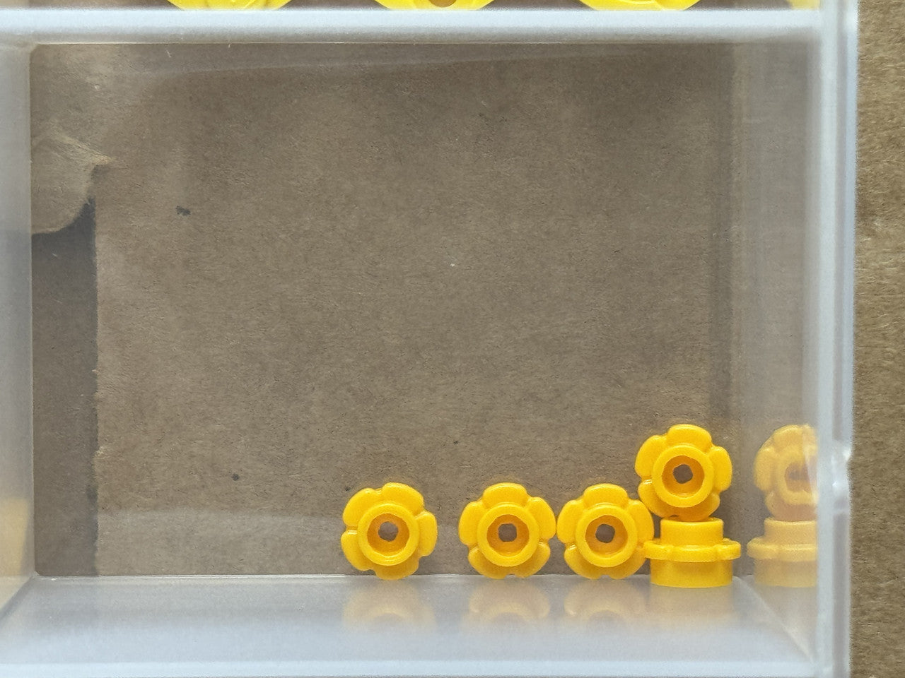 LEGO Parts - Bright Light Orange Plate, Round 1 x 1 Flower - No 24866 - QTY 5