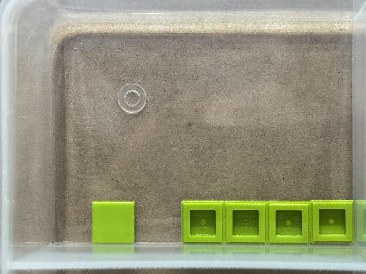 LEGO Parts - Lime Tile 1 x 1 - No 3070 - QTY 5