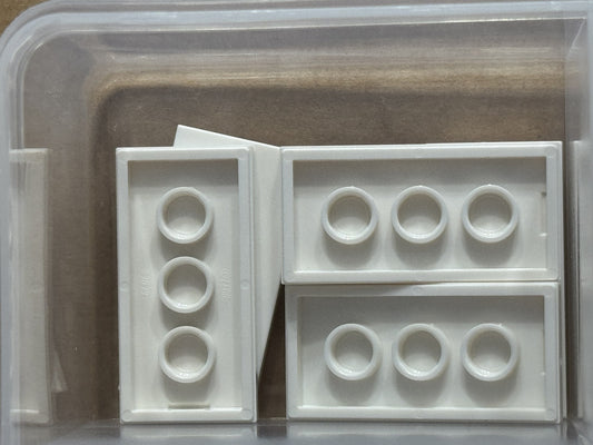 LEGO Parts - White Tile 2 x 4 - No 87079 - QTY 5