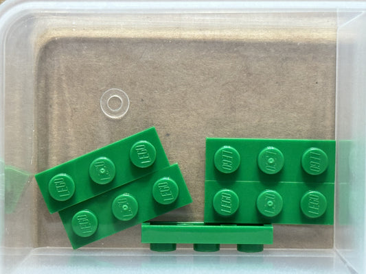 LEGO Parts - Green Plate 1 x 3 - No 3623 - QTY 5