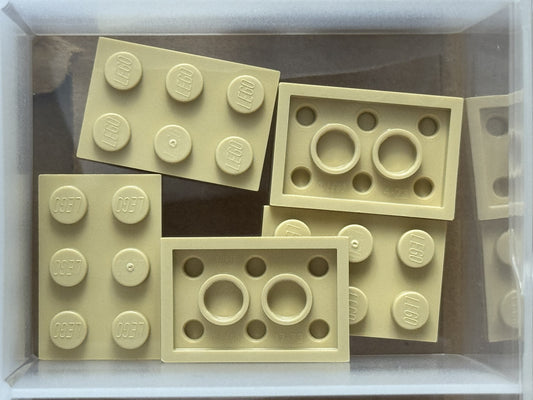LEGO Parts - Tan Plate 2 x 3 - No 3021 - QTY 5