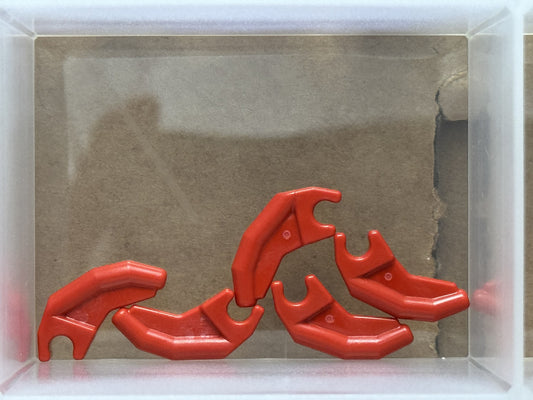 LEGO Parts - Red Barb / Claw / Horn / Tooth with Clip, Angled - No 3171 - QTY 5