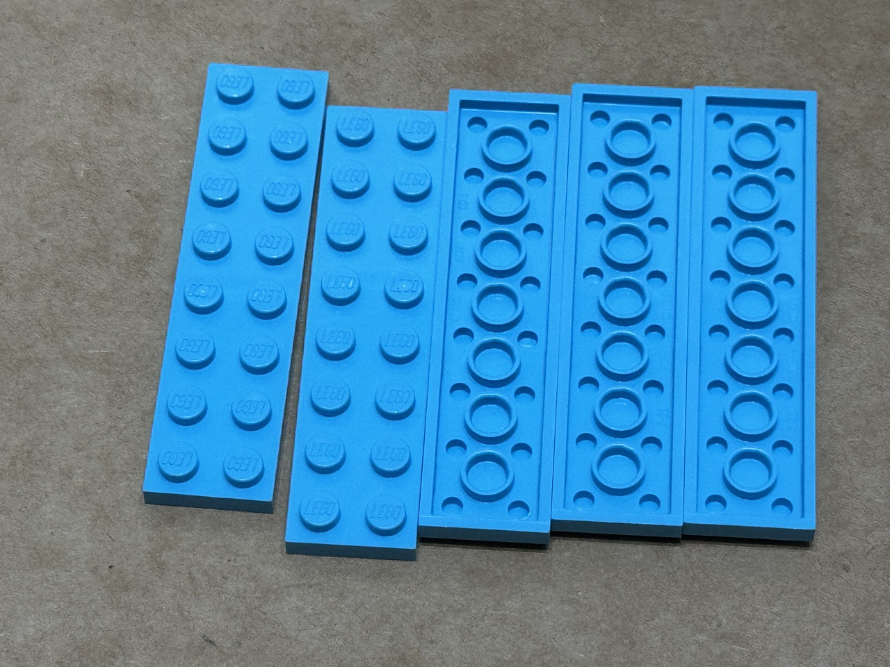 LEGO Parts - Medium Azure Plate 2 x 8 - No 3034 - QTY 5