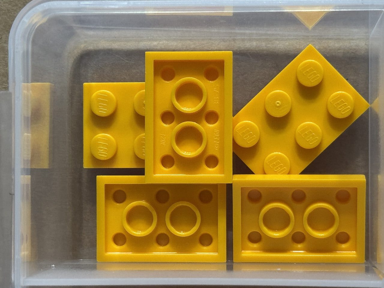LEGO Parts - Bright Light Orange Plate 2 x 3 - No 3021 - QTY 5