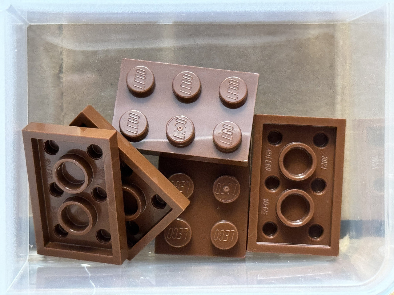 LEGO Parts - Reddish Brown Plate 2 x 3 - No 3021 - QTY 5