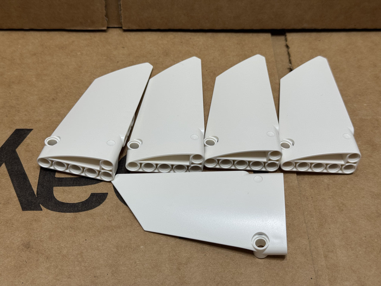 LEGO Parts - White Technic, Panel Fairing #17 - No 64392 - QTY 5